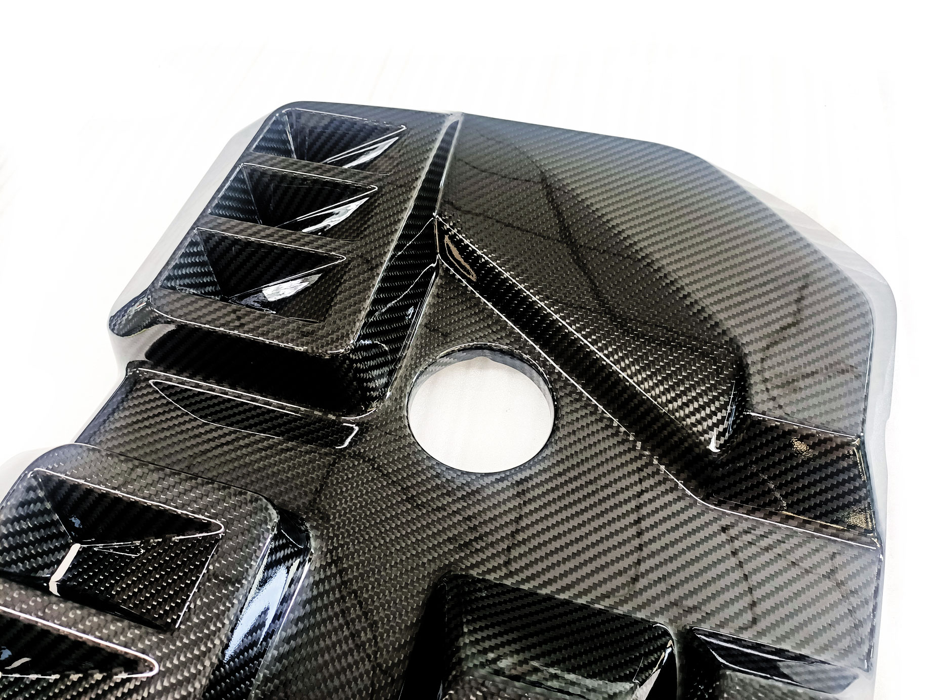 BAR-TEK® Carbon engine cover fits BMW S58B30 G8X M3/M4