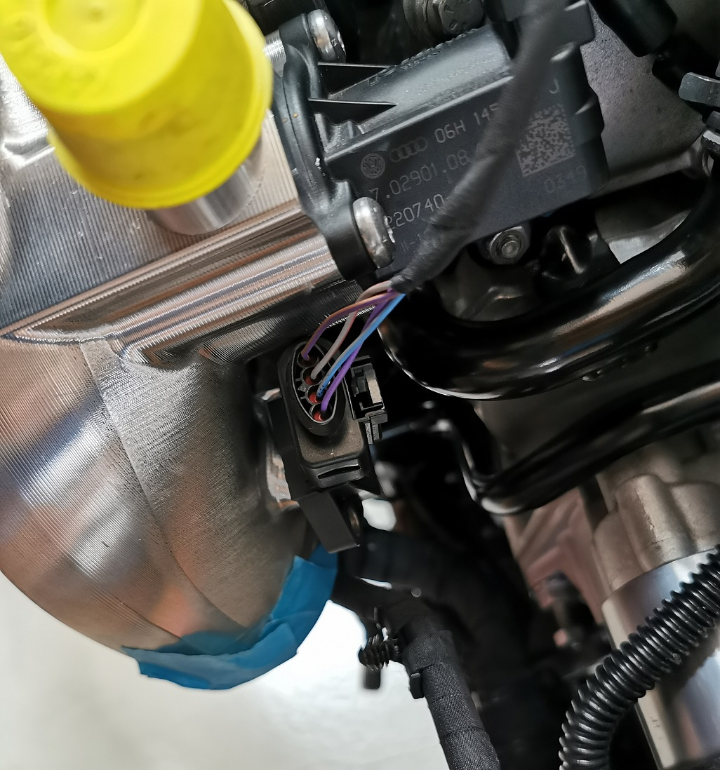 2.5L TFSI Audi RS3 8V & TTRS 8S Throttle Body Intake Pipe