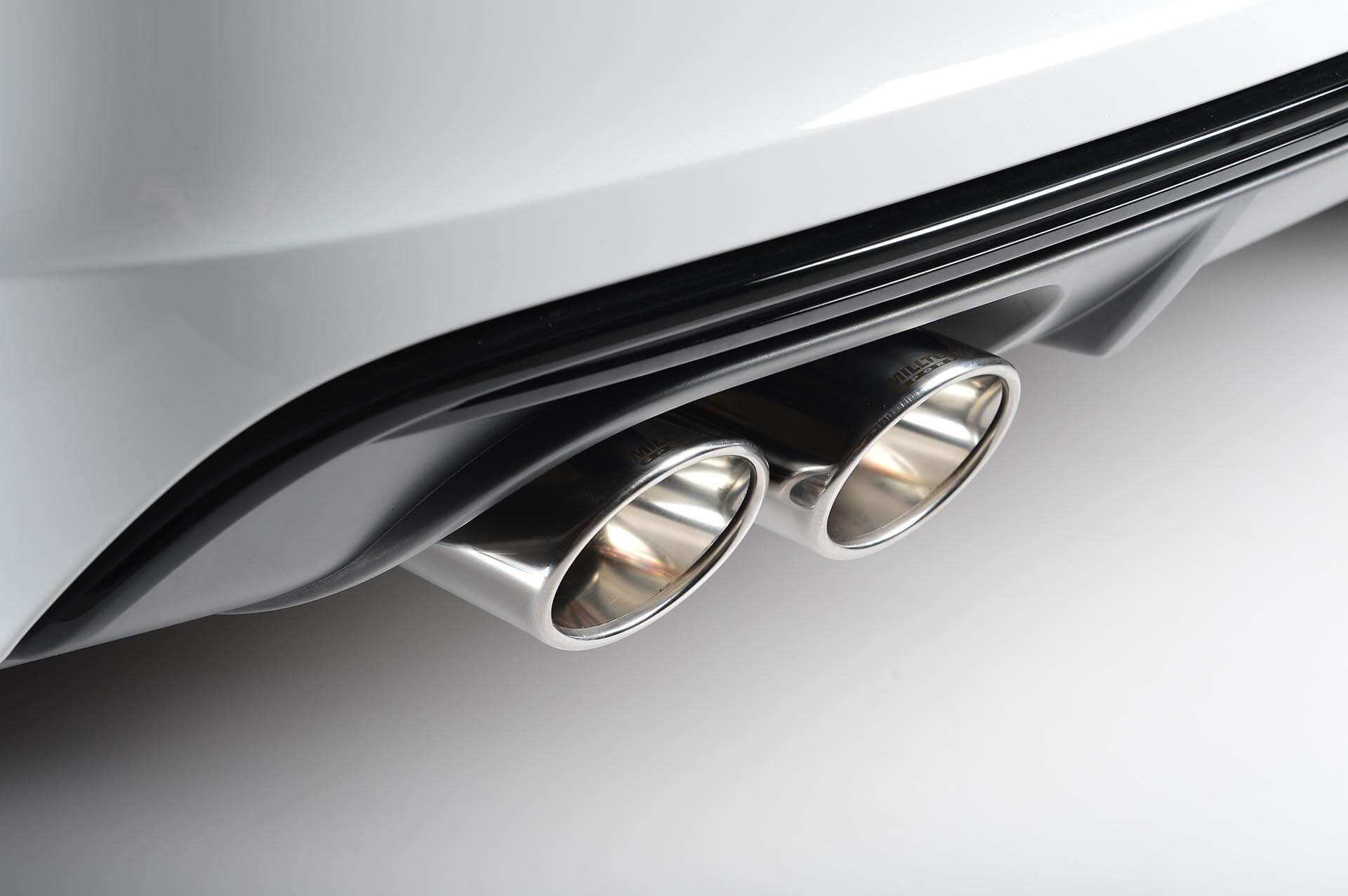 2.0L TSI Audi S3 8V Echappement de Cat avec TÜV MILLTEK