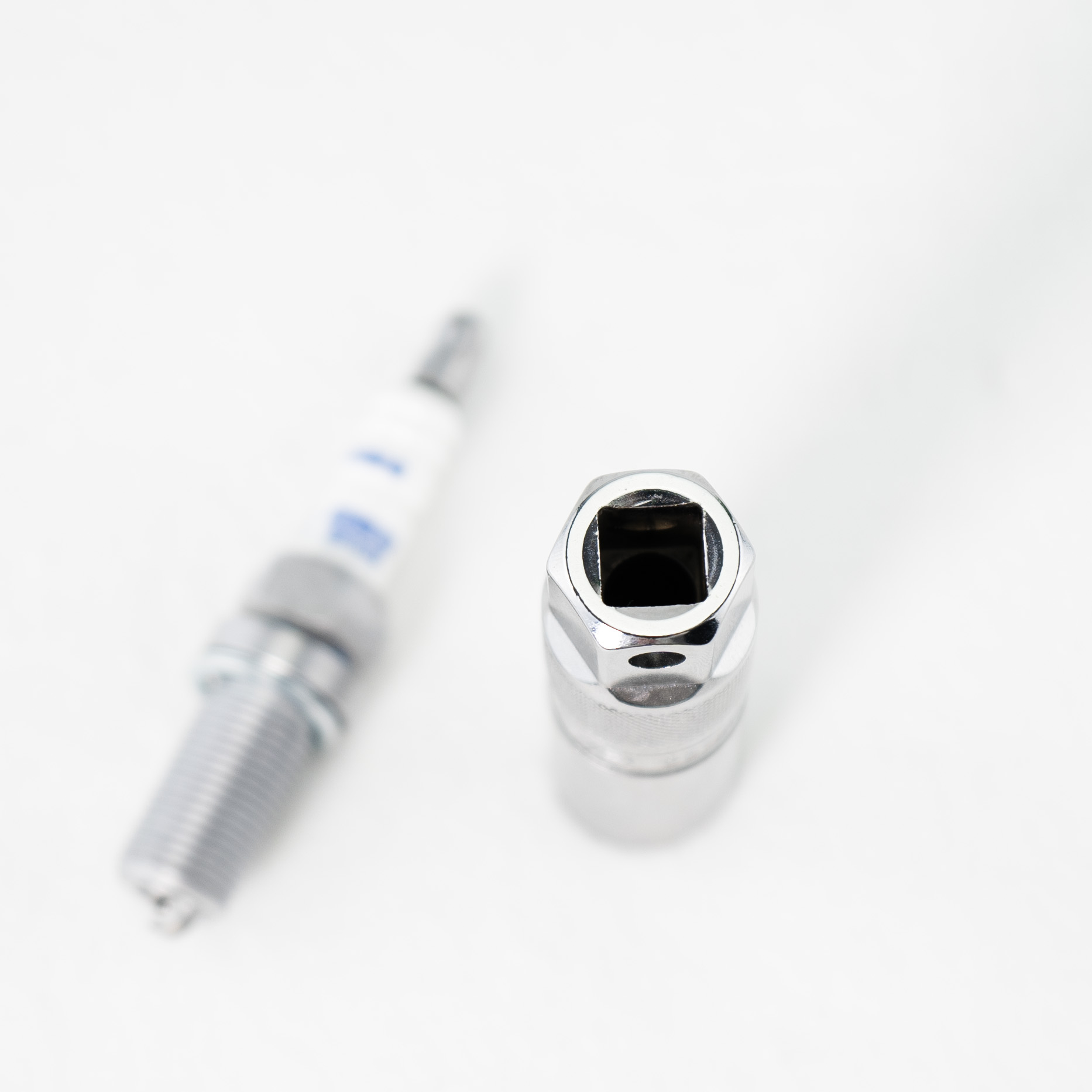 Spark plug socket for BAR-TEK racing spark plugs®