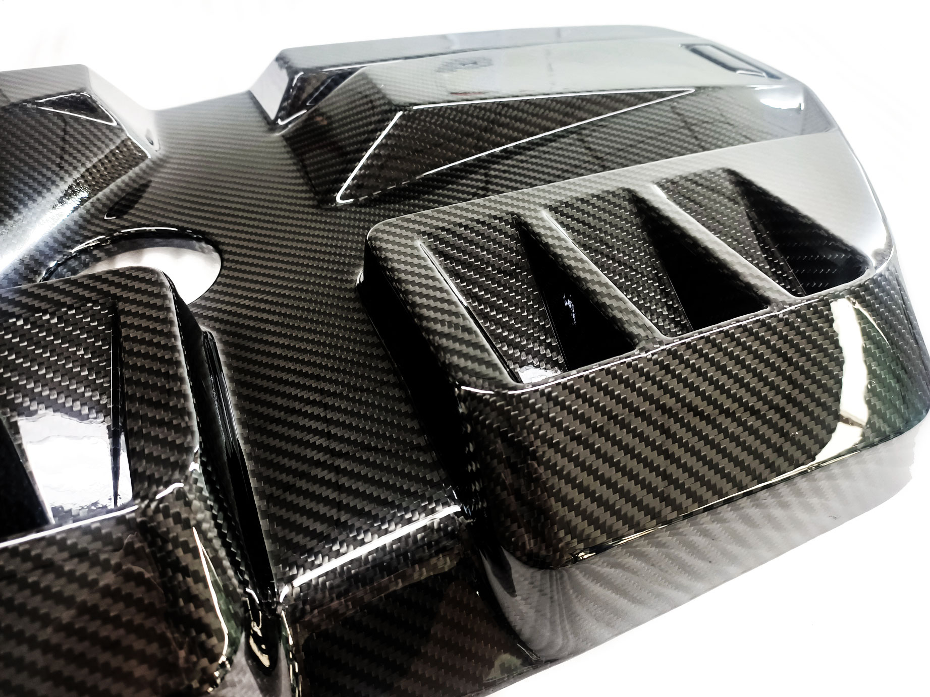 BAR-TEK® Carbon engine cover fits BMW S58B30 G8X M3/M4